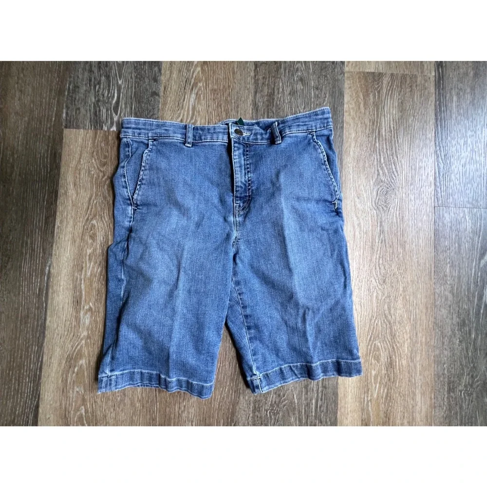 Lauren Ralph Lauren Denim Bermuda Shorts Womens‎ 8 Blue Mid Rise Stretch